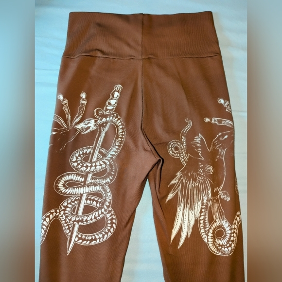 Toxic Vision Raven & Serpent Leggings - Picture 4 of 8